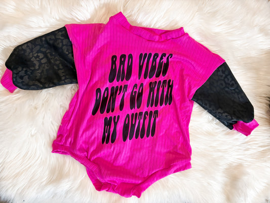 12/18 Sweater romper no snaps