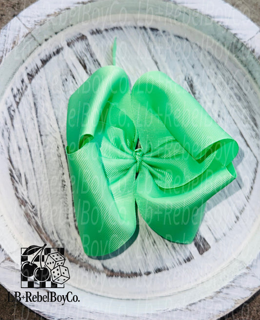 Green 5” bow on clip