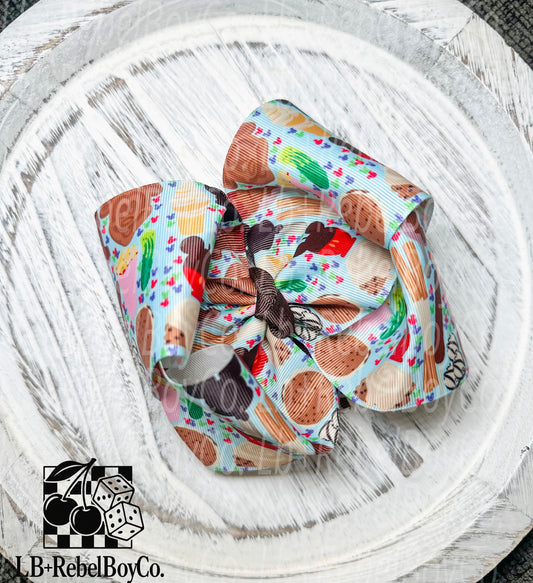 Snackies 5” bow on clip