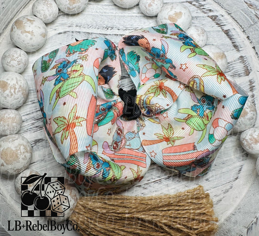 Stitch checkered  5” bow on clip