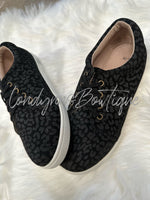 Black leopard shoes with laces