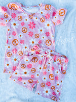Peace floral cute shorts outfit